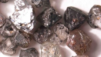 Những viên kim cương hơn 4,5 tỉ năm tuổi