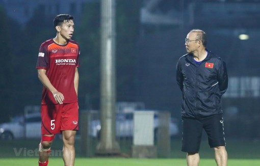 Đoàn Văn Hậu có thể thi đấu trận Việt Nam với Thái Lan hay không?