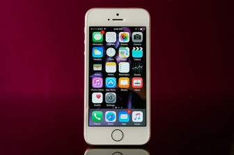 Apple đang sản xuất iPhone 'giá rẻ' mới