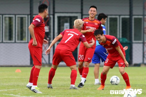 'Siêu kinh điển' Thái Lan vs Việt Nam: Chờ HLV Park Hang Seo gõ cửa lịch sử