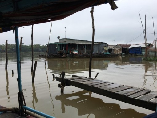 Lũ đang về miền Tây