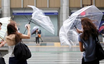 Siêu bão Faxai tấn công trực tiếp vào thủ đô Tokyo, Nhật Bản