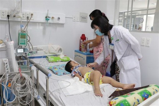 Tăng cường phòng, chống dịch bệnh tay - chân - miệng dịp khai trường