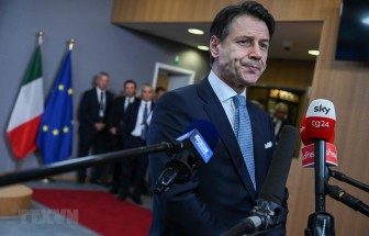 Italy tìm kiếm thỏa thuận về di cư và thúc đẩy tăng trưởng với EU