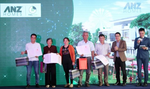 Đất nền chợ Cái Sắn vừa giao “sổ đỏ”, dân đổ xô xây dựng nhộn nhịp