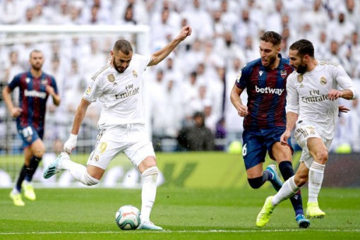Benzema lập cú đúp, Real thắng kịch tính Levante