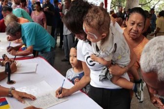 Venezuela tiếp tục chiến dịch phản đối các biện pháp trừng phạt của Mỹ