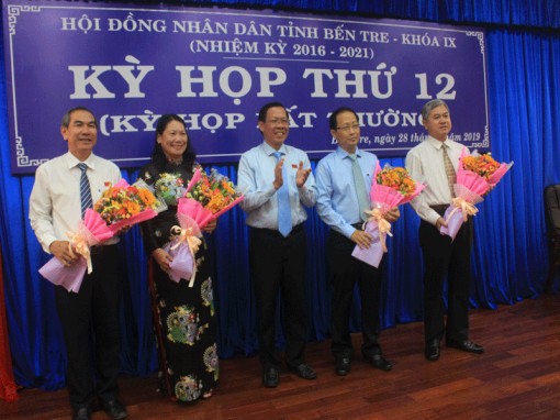 Thủ tướng phê chuẩn 2 Phó chủ tịch UBND tỉnh Bến Tre