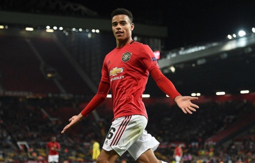 Giúp M.U thắng trận ra quân, Mason Greenwood đi vào lịch sử