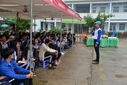 Xây dựng văn hóa giao thông trong đoàn viên, thanh niên