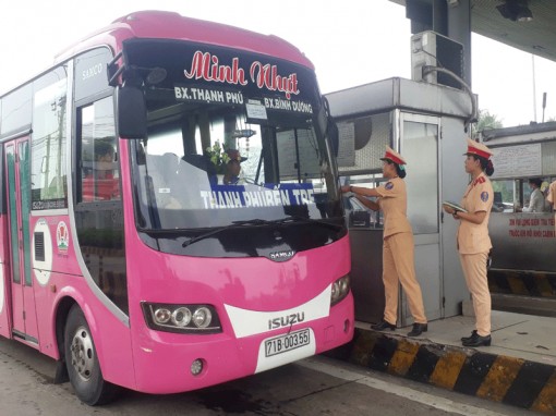 Cảnh báo khả năng 'qua cầu gió bay' khi qua cầu Rạch Miễu