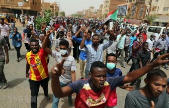 Sudan điều tra các vụ bạo lực khiến hàng trăm người thương vong