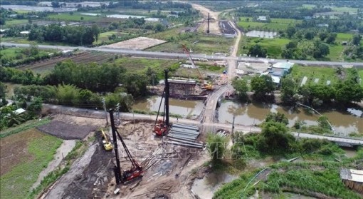 Hoàn thành bàn giao mặt bằng dự án cao tốc Trung Lương - Mỹ Thuận