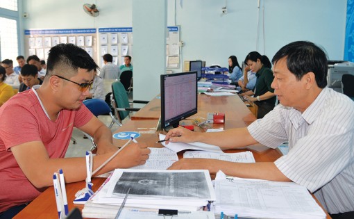 Đẩy mạnh cải cách hành chính phục vụ nhân dân