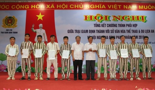 Ấm áp “Hội nghị gia đình phạm nhân” năm 2019