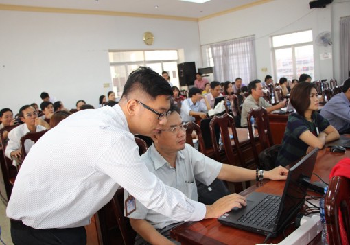 Triển khai chi trả dịch vụ an sinh xã hội qua phương tiện thanh toán không dùng tiền mặt