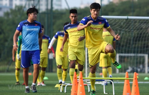 Tân binh U.22 Việt Nam: Sân cỏ nhân tạo là khó khăn lớn ở SEA Games 30