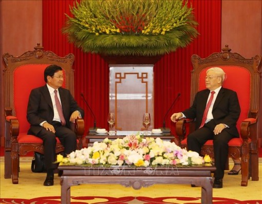 Tổng Bí thư, Chủ tịch nước Nguyễn Phú Trọng tiếp Thủ tướng Lào thăm chính thức Việt Nam