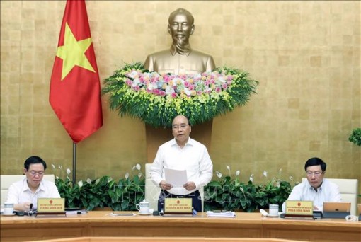Thủ tướng Nguyễn Xuân Phúc: Tiếp tục cải cách hơn nữa để thúc đẩy sản xuất kinh doanh