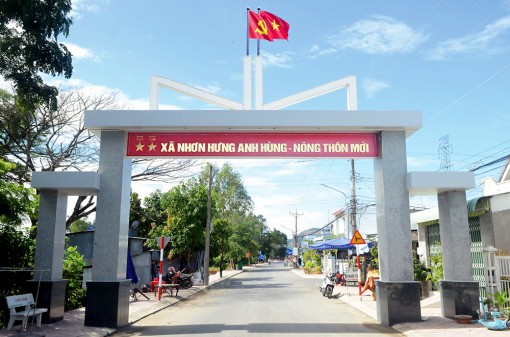 Xã anh hùng vui nông thôn mới!