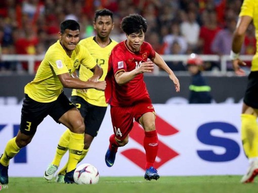 Đá tấn công Malaysia!