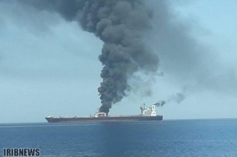 Nổ lớn nhằm vào tàu dầu Iran gần một hải cảng Saudi Arabia