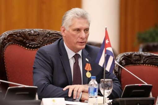 Các nhà lãnh đạo Việt Nam gửi điện mừng lãnh đạo Cộng hòa Cuba