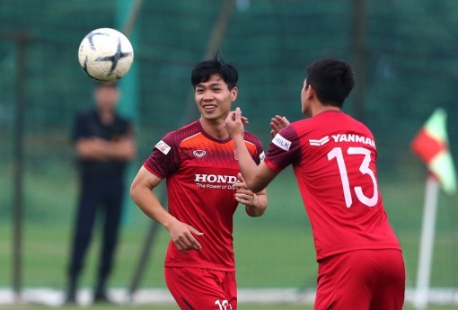 Ai đá thay Công Phượng ở trận gặp Indonesia?