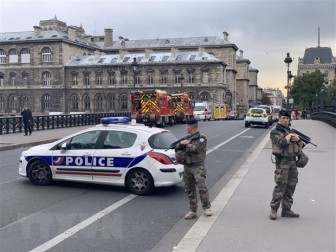 Pháp chặn đứng âm mưu tấn công khủng bố tương tự vụ 11-9
