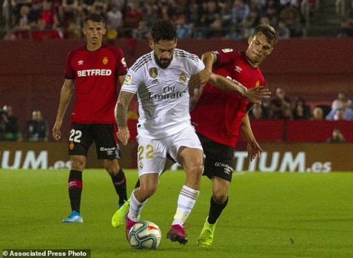Thua Mallorca, Real Madrid mất ngôi đầu bảng vào tay Barcelona