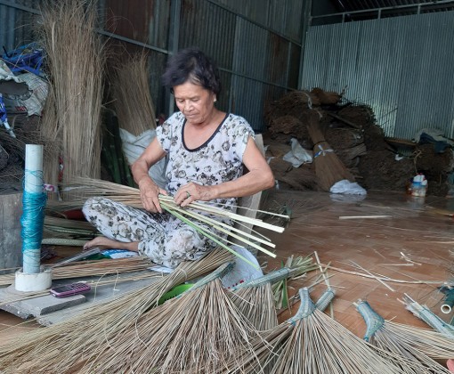 Làng chổi Vĩnh Chánh xưa và nay