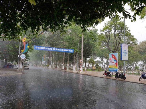 Chủ động ứng phó mưa giông, lốc xoáy