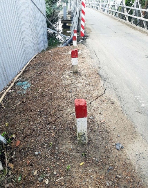 Long An: Nguy cơ sạt lở mố cầu Rạch Ván - ĐT826C
