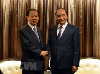 Thủ tướng Nguyễn Xuân Phúc tiếp Tổng Thư ký đảng LDP của Nhật Bản