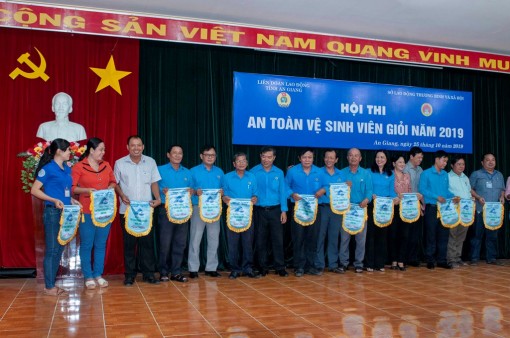 Sôi nổi Hội thi An toàn vệ sinh viên giỏi cấp tỉnh năm 2019