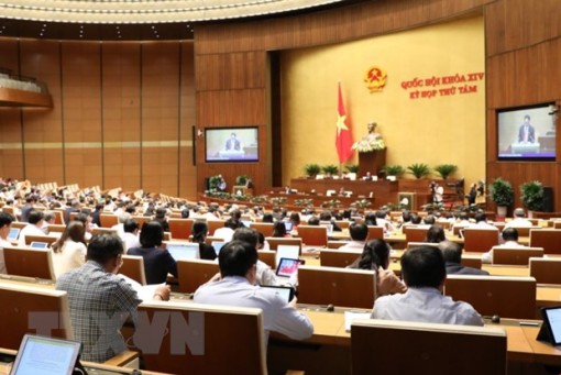 Quốc hội xem xét sửa luật người nước ngoài ra vào, cư trú tại Việt Nam