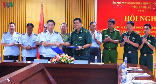 Hải quan và Biên phòng An Giang ký kết quy chế phối hợp giai đoạn mới
