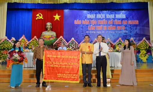 Phát huy sức mạnh đại đoàn kết toàn dân tộc, góp sức xây dựng, phát triển quê hương giàu đẹp