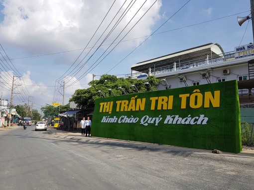 “Khoác áo mới” cho thị trấn Tri Tôn
