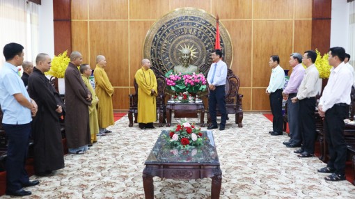 Đoàn công tác Trung ương Giáo hội Phật giáo Việt Nam thăm, chào lãnh đạo tỉnh Long An