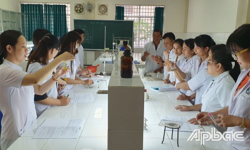 Hướng tới một trường Đại học Y dược Tiền Giang