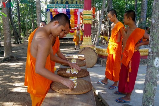 Đồng bào Khmer Trà Vinh rộn ràng đón lễ hội Ok Om Bok truyền thống