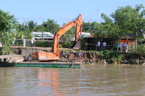 Ứng phó khi sông thiếu nước, phù sa phục vụ sản xuất