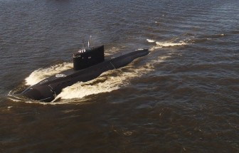 Nga: Thủy thủ tàu ngầm tuần dương diễn tập cứu hộ ở Kamchatka