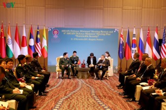 Đại tướng Ngô Xuân Lịch gặp Phó Thủ tướng Thái Lan, Bộ trưởng Indonesia
