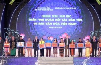 Thủ tướng dự khai mạc Tuần “Đại đoàn kết các dân tộc-Di sản Văn hóa"