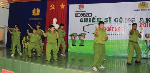 Đa dạng các hoạt động bảo vệ và chăm sóc trẻ em