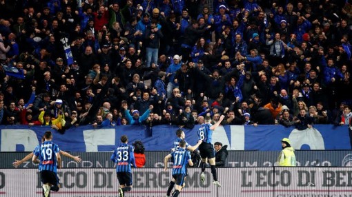 Ronaldo vắng mặt, Juventus thắng đầy tranh cãi trước Atalanta