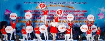 Sở Văn hóa - Thể thao và Du lịch: Tổ chức chương trình văn nghệ Tháng hành động bình đẳng giới và phòng, chống bạo lực trên cơ sở giới; Ngày thế giới xóa bỏ bạo lực đối với phụ nữ