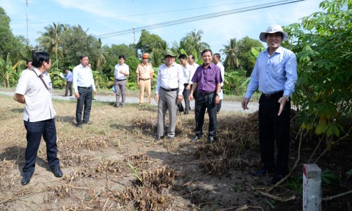 Chủ tịch UBND tỉnh Tiền Giang kiểm tra các công trình xây dựng cơ bản